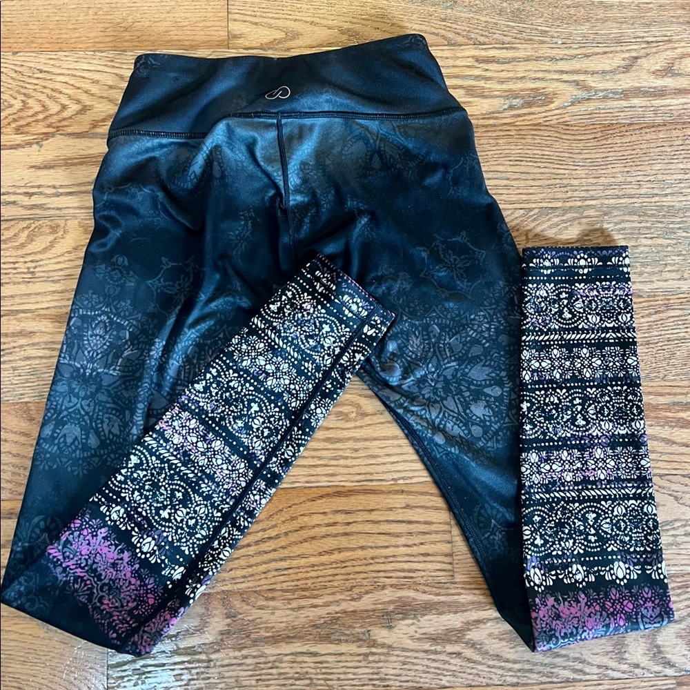 Leggings by Calia